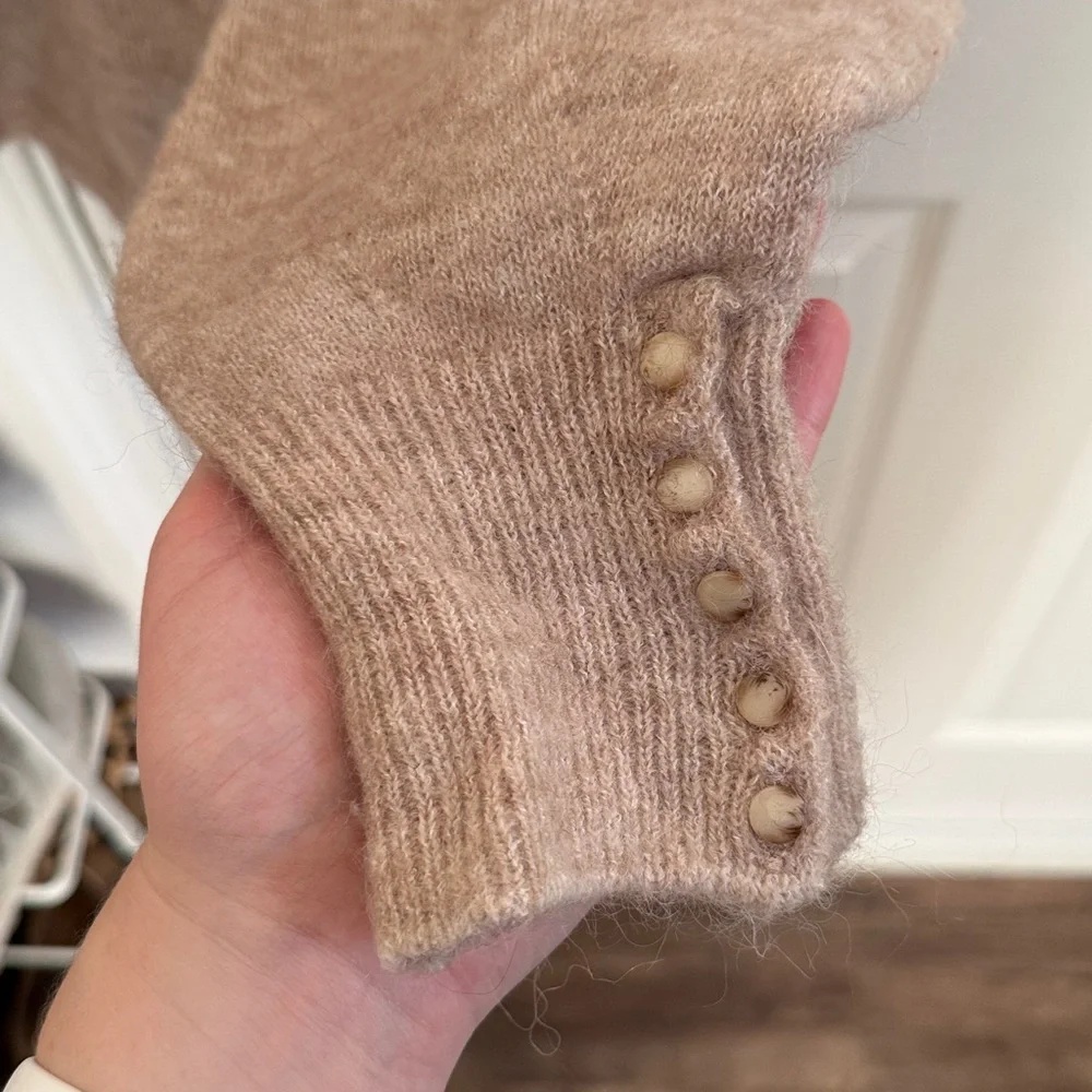 Sézane Louisa Jumper - Picture 2 of 4